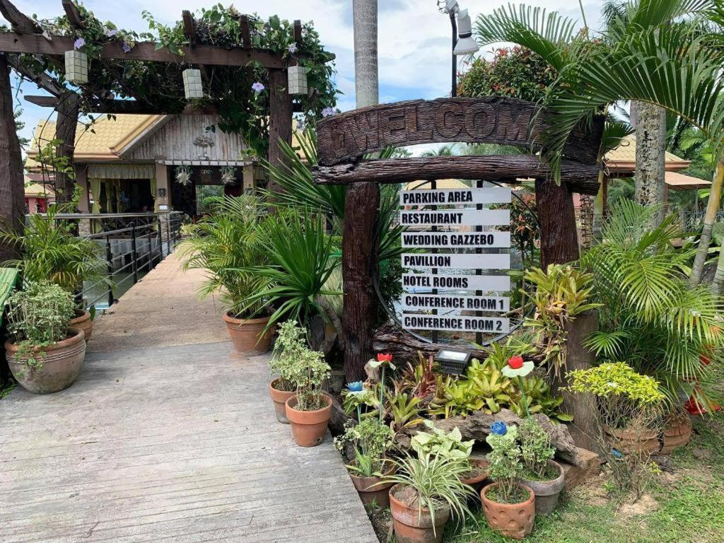 Palaisdaan Hotel And Restaurant Bagabag Exterior photo